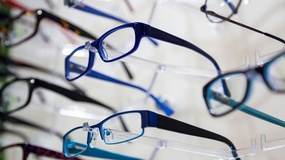 Optical shop display